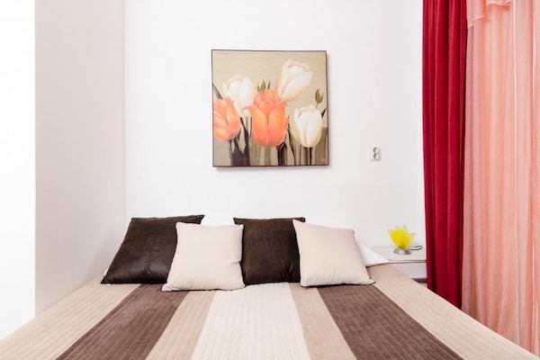 Foto van Apartment Nina - One Bedroom Apartment with Balcony - BedRoom