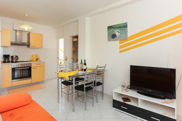 Foto van Apartments Pojko - One-Bedroom Apartment with Terrace (Yellow) - LivingRoom