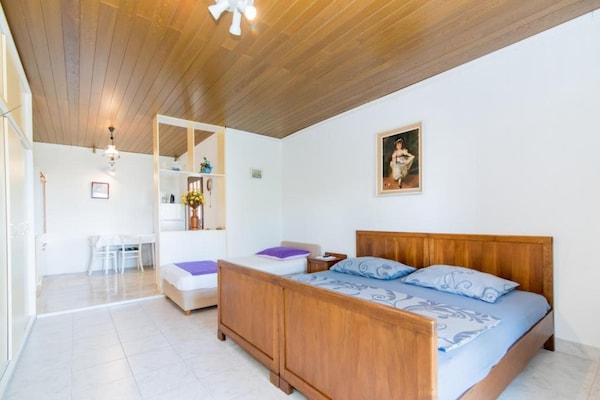 Foto van Apartments Veve - Superior Studio Apartment with Terrace Sea View(Vesna) (ST) - LivingRoom