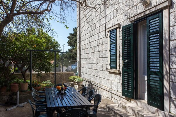 Foto van Holiday Home Patricija-Duplex Three Bedroom Apartment with Balcony and Sea View (A6+1) - terrace