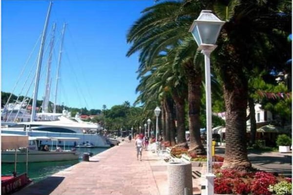 Foto van Apartments Villa Lukas - ''No.3'' Studio Apartment with Balcony and Sea View - Ambiance