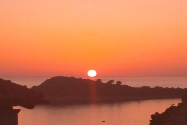 Foto van Apartments Villa Lukas - ''No.10'' Gallery Studio Apartment with Balcony and Sea View - Ambiance