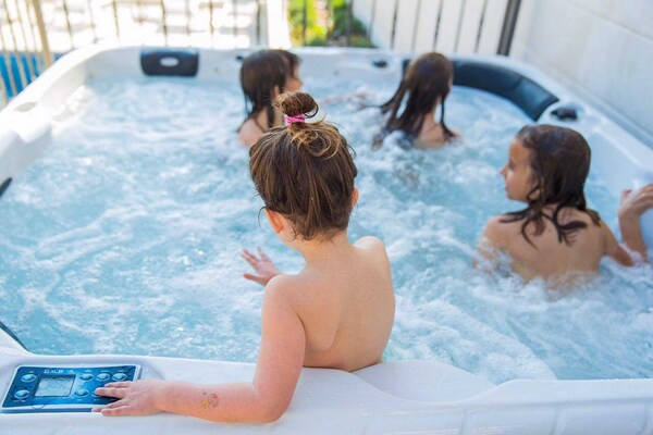 Foto van Apartments Villa Lukas - ''No.11'' Gallery Studio Apartment with Balcony and Sea View - Spa