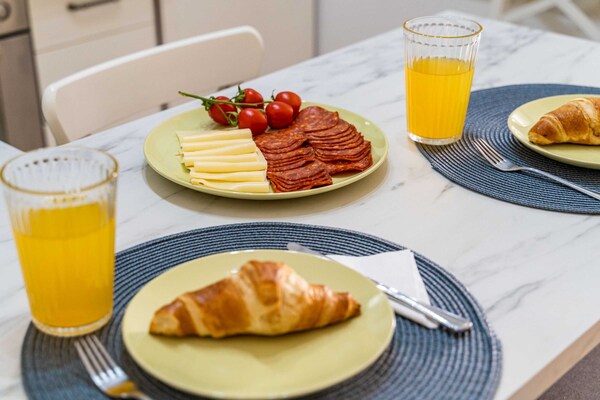 Foto van Apartment Larissa - Studio Apartment with Terrace and Partial Sea View - DiningRoom