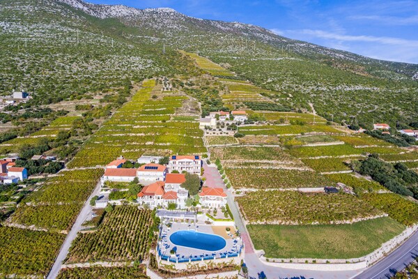 Foto van Hotel Pansion Villa Antonio - Standard Double Room 29 - View