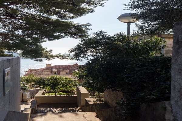 Foto van Apartment Ventula - Two Bedroom Apartment with Sea View - View