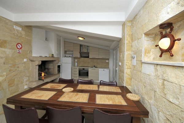 Foto van Apartments Villa Moonlight - One Bedroom Apartment with Sea View Balcony and Terrace (Sandra) - DiningRoom