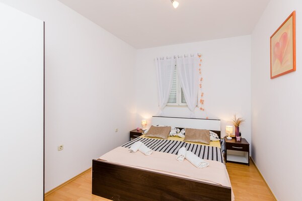 Foto van Apartment Antej - One Bedroom Apartment with Terrace and City View - BedRoom