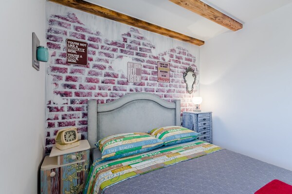 Foto van Holiday Home Rustic - Two Bedroom Holiday Home with Private Pool - BedRoom