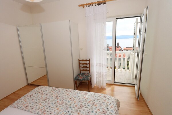 Foto van Magdales - Comfort Three Bedroom Apartment - Vakantiehuis in Omis - BedRoom