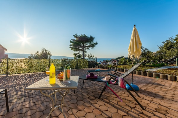 Foto van Apartments Palma -Studio with Balcony and Sea View( Mali ) - TerraceBalcony