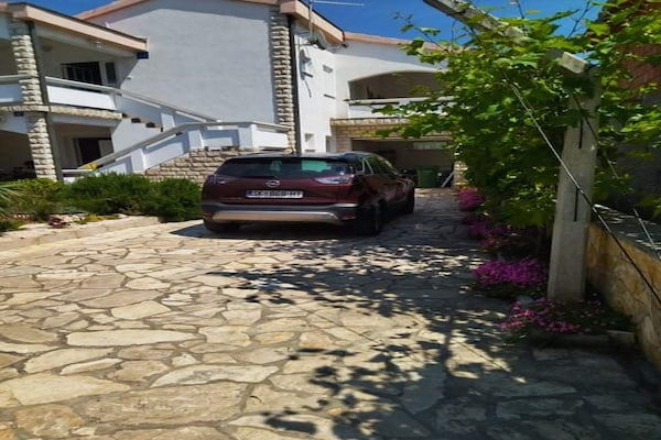 Foto van Apartment Barbara - Two Bedroom apartment with Terrace - parking