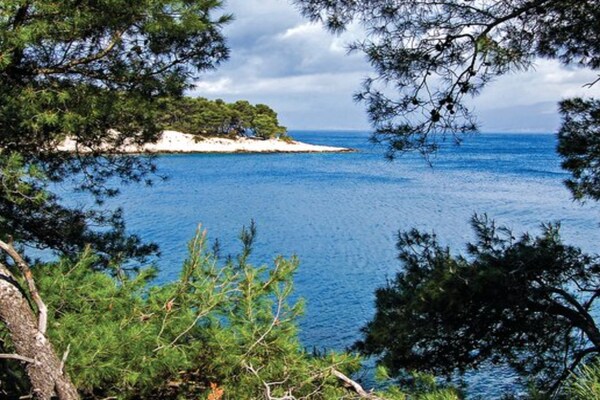 Foto van Holiday Home Aurora - Three bedroom Holiday Home - Vakantiehuis in Splitska - Outdoor