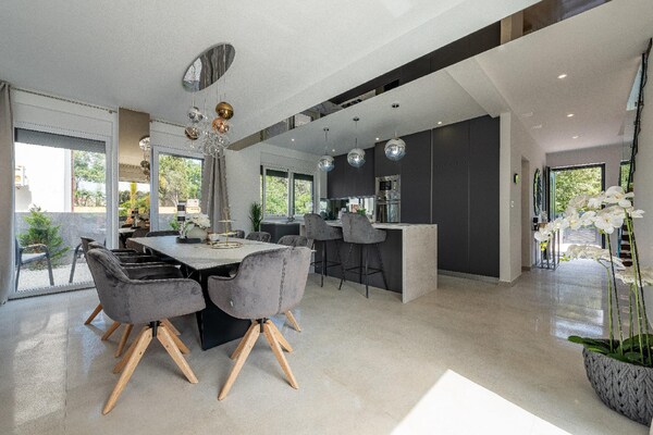 Foto van Villa Nina in Kroatië, vlakbij de Adriatische kust. - DiningRoom