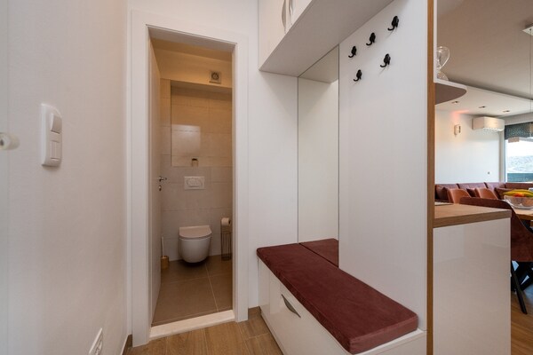 Foto van Appartement Trogir met terras - Vakantiehuis in Trogir - BathRoom