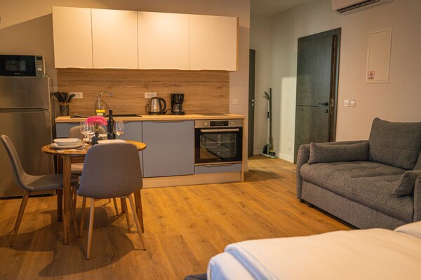 Foto van Apartments Neli - Studio Standard - Vakantiehuis in Okrug Gornji - LivingRoom