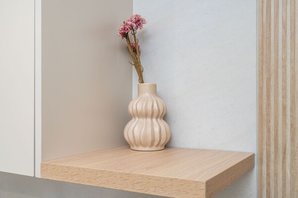 Foto van Modern City Escape - Two Bedroom Apartment with Balcony - LivingRoom