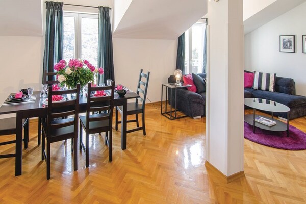 Foto van Apartment Luka - Three Bedroom Apartment - Vakantiehuis in Dubrovnik - LivingRoom