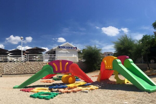 Foto van Apartments Matković - Two Bedroom 1 - Vakantiehuis in Vir - Outdoor