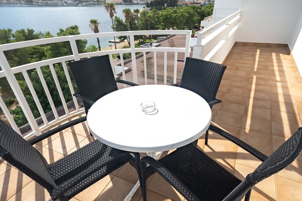 Foto van Double Room Sea View 7 - Vakantiehuis in Vis - TerraceBalcony