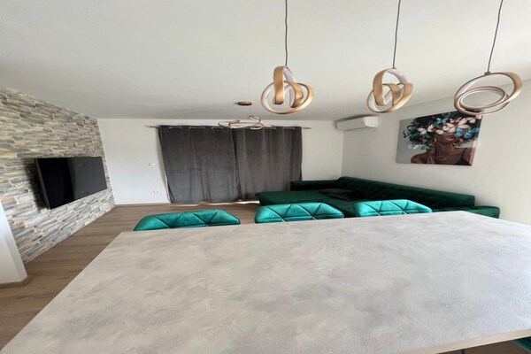 Foto van Four-Bedroom Apartment With Sea View - Vakantiehuis in Drace - BathRoom