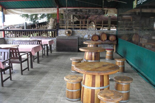 Foto van Comfort Double Room with Terrace and Kitchenette - Vakantiehuis in Osijek - Facilities