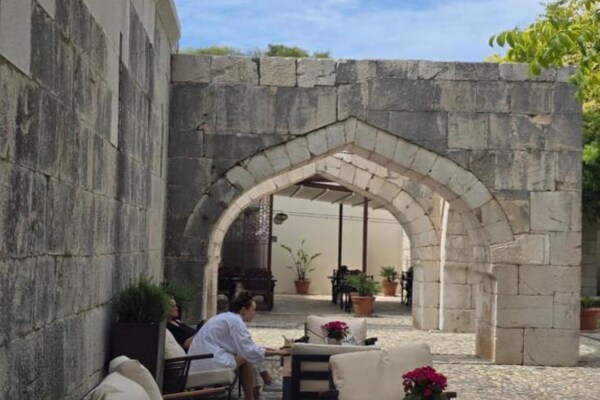 Foto van Historic Han Hideaway Double Room 10 - Vakantiehuis in Pakoštane - Ambiance