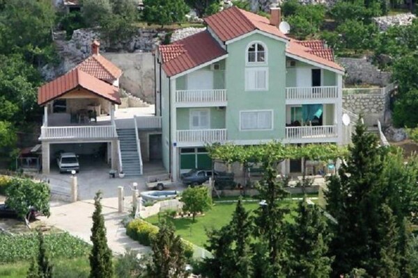 Foto van Appartement in Kroatië bij Adriatische Zee - Vakantiehuis in Ploce - ExteriorSummer