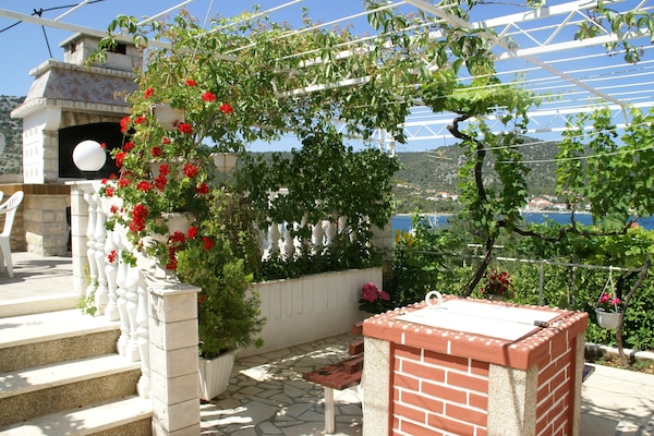 Foto van Appartement in Vinisce 100m van zee - Vakantiehuis in Vinisce - GardenSummer