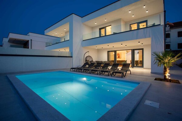 Foto van Appartement in Imotski vlakbij Lakeside Bliss - Vakantiehuis in imotski - AreaSummer5KM