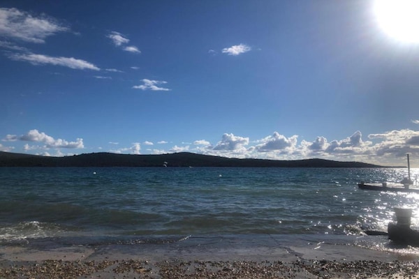 Foto van Appartement in Zaboric vlakbij het strand - Vakantiehuis in Žaborić - AreaSummer5KM