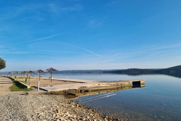 Foto van Charmant studio-appartement in Bilice - Vakantiehuis in Bilice - AreaSummer20KM