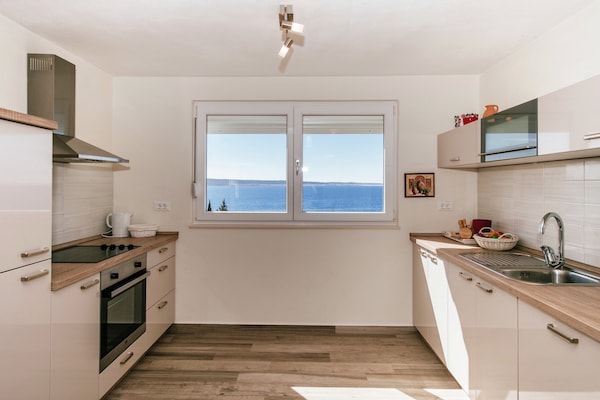 Foto van Appartement in Starigrad bij de zee - Vakantiehuis in Starigrad Paklenica - Kitchen
