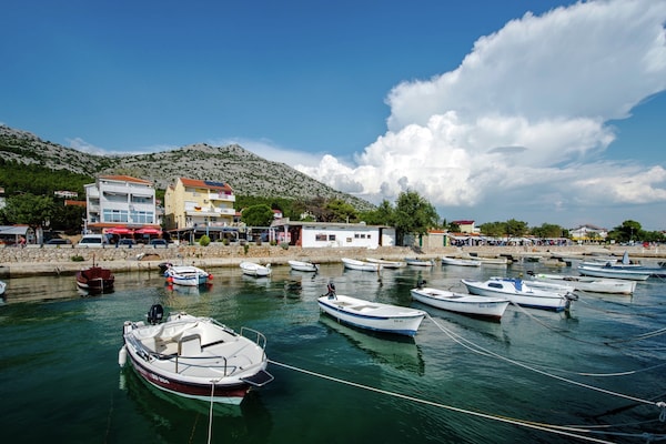 Foto van Appartement in Starigrad bij de zee - Vakantiehuis in Starigrad Paklenica - AreaSummer1KM
