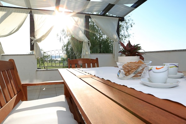 Foto van Kustontsnapping in Ljubač - Vakantiehuis in Ljubac - TerraceBalcony