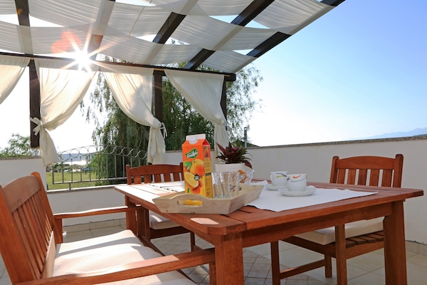 Foto van Kustontsnapping in Ljubač - Vakantiehuis in Ljubac - TerraceBalcony