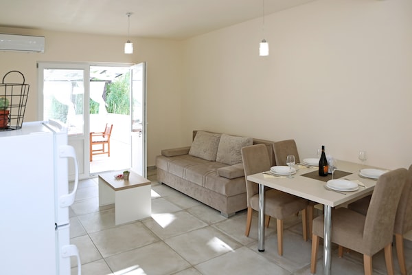 Foto van Kustontsnapping in Ljubač - Vakantiehuis in Ljubac - LivingRoom