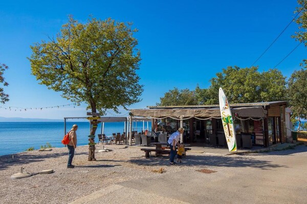 Foto van Appartement in Kraljevica vlakbij Rock Beach - Vakantiehuis in Kraljevica - ViewSummer