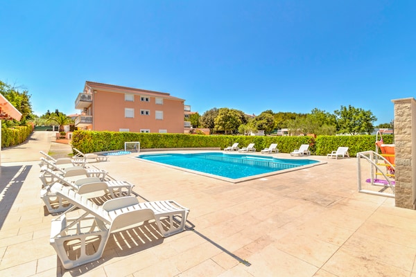 Foto van Stacaravan in Banjole bij Strand - Vakantiehuis in Banjole - PoolOfHouse