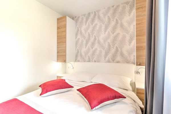 Foto van Stacaravan in Banjole bij Strand - Vakantiehuis in Banjole - BedRoom