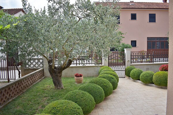 Foto van Appartement in Pula bij Hidrobaza Strand - Vakantiehuis in Pula - GardenSummer