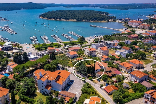 Foto van Villa Pineta appartement met twee slaapkamers - Vakantiehuis in Medulin - AreaSummer1KM