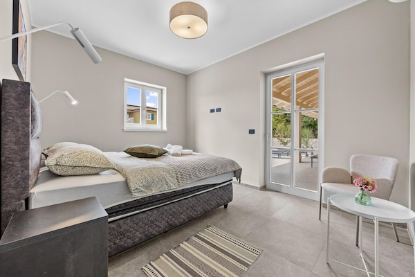 Foto van Familievakantiewoning met zwembad in Istrië - Vakantiehuis in Žminj - BedRoom