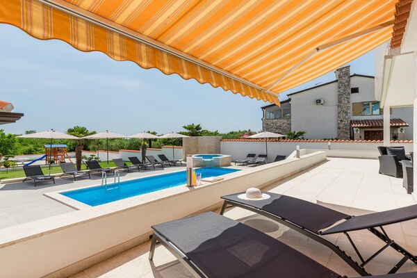 Foto van Esthetische villa met privézwembad - Vakantiehuis in Buici - PoolOfHouse