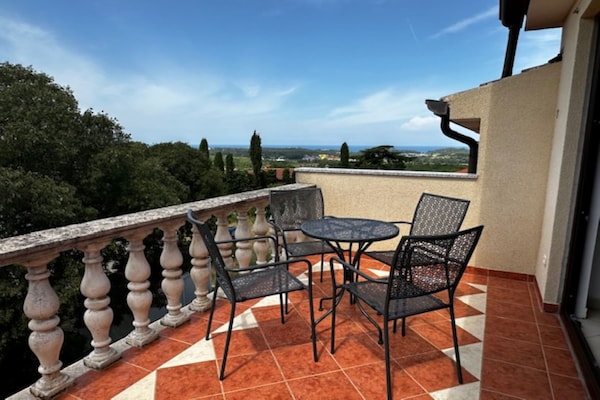 Foto van Apartment Branko II in Porec, Istria - Vakantiehuis in Mugeba - TerraceBalcony