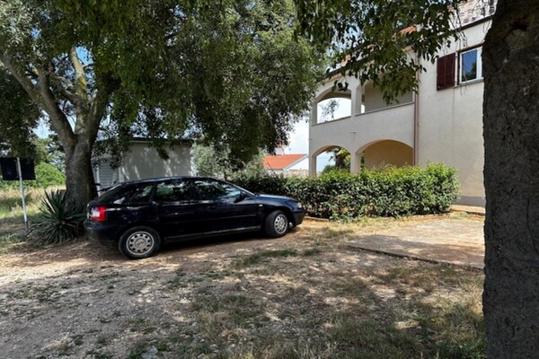 Foto van Apartment Branko II in Porec, Istria - Vakantiehuis in Mugeba - ExteriorSummer