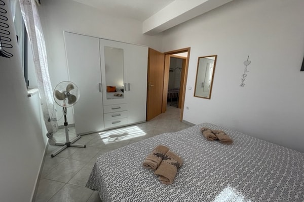 Foto van Aantrekkelijk appartement met tuin - Vakantiehuis in Stranici kod Nove Vasi - BedRoom