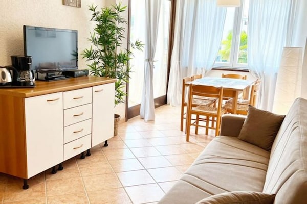 Foto van Mooi appartement met uitzicht - Vakantiehuis in Funtana - LivingRoom