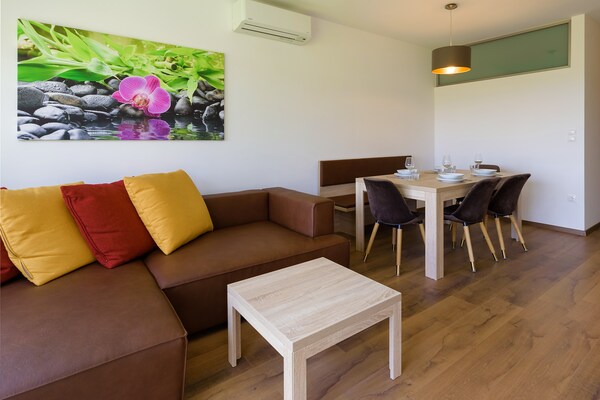 Foto van Appartement in Zsira bij Thermaalbad - Vakantiehuis in Zsira - LivingRoom