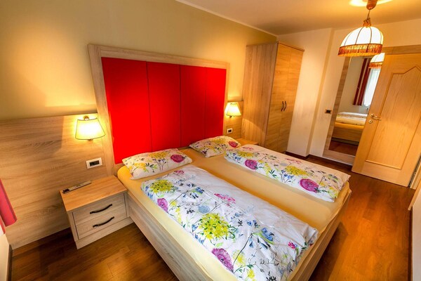 Foto van Appartement Ortisei bij Seiser Alm Lift - Vakantiehuis in Santa Cristina - BedRoom